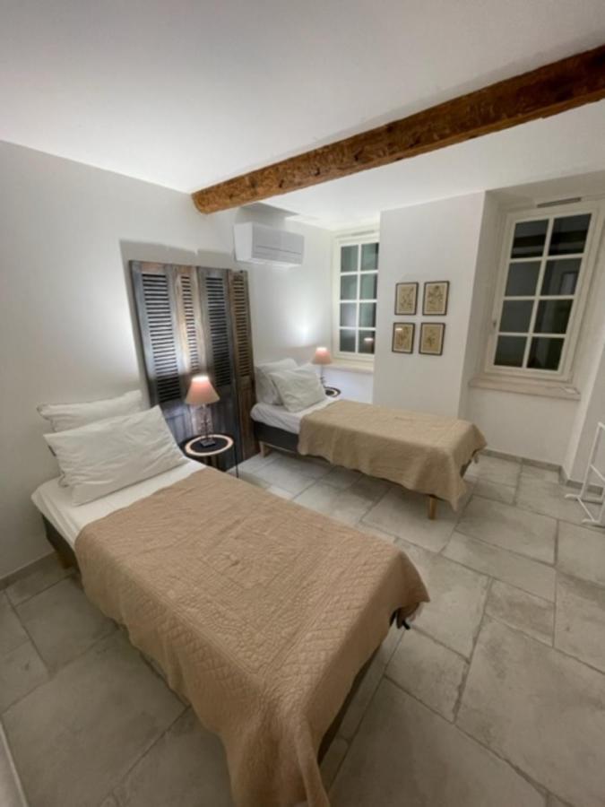 Gite Sur La Founintrouze Fabrezan Exteriör bild